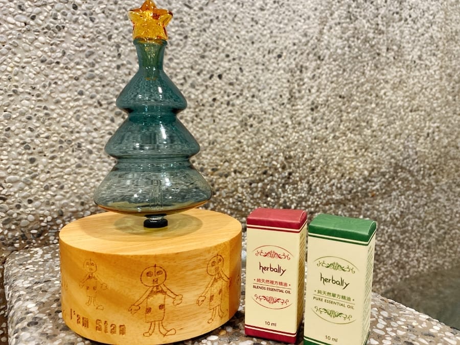 herbally草本真情客製化擴香儀是專屬於自己的客製化好禮,除了薰香還能增添趣味!