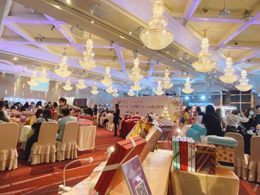 2021華人婚禮博覽會全攻略~婚紗攝影、喜餅、挑婚紗、婚禮必備小物一次挑選,超省心!