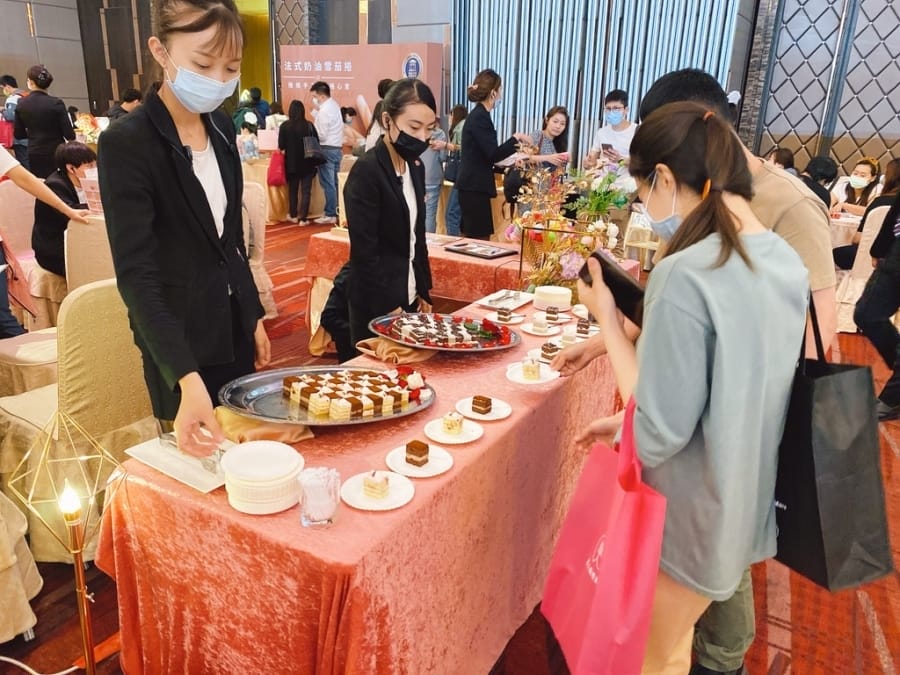 2021華人婚禮博覽會全攻略~婚紗攝影、喜餅、挑婚紗、婚禮必備小物一次挑選,超省心!