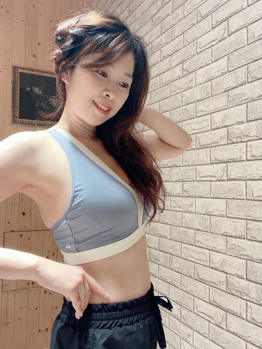 MOLLIFIX瑪莉菲絲運動服飾,營造運動好心情!