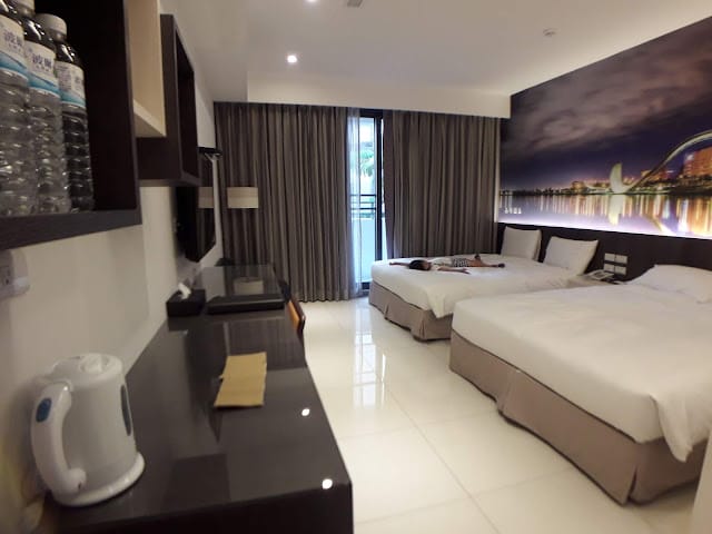 ［住宿］南科贊美酒店L’arc Hotel~親子套裝行程，漆彈、焢窯、採果、阿嬤菜園/善化牛墟/南科考古館