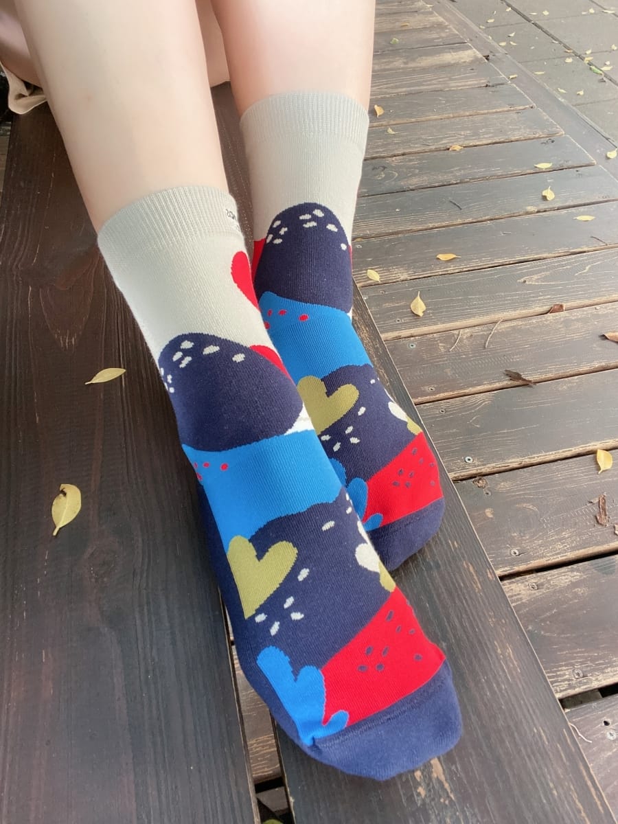 SOUNDSGOOD 讓襪子當主角,一起走入花襪的摩登世界吧!
