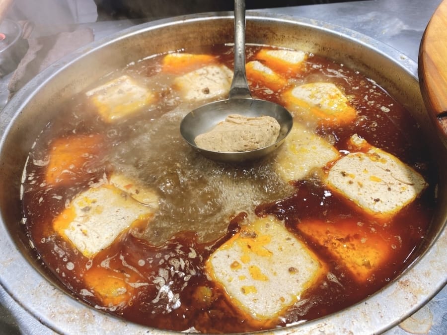 防疫美食推薦 台南永康店御國香麻辣臭豆腐v.s 麻辣臭豆腐冷凍包,在家也能吃到麻辣臭豆腐的好味道!