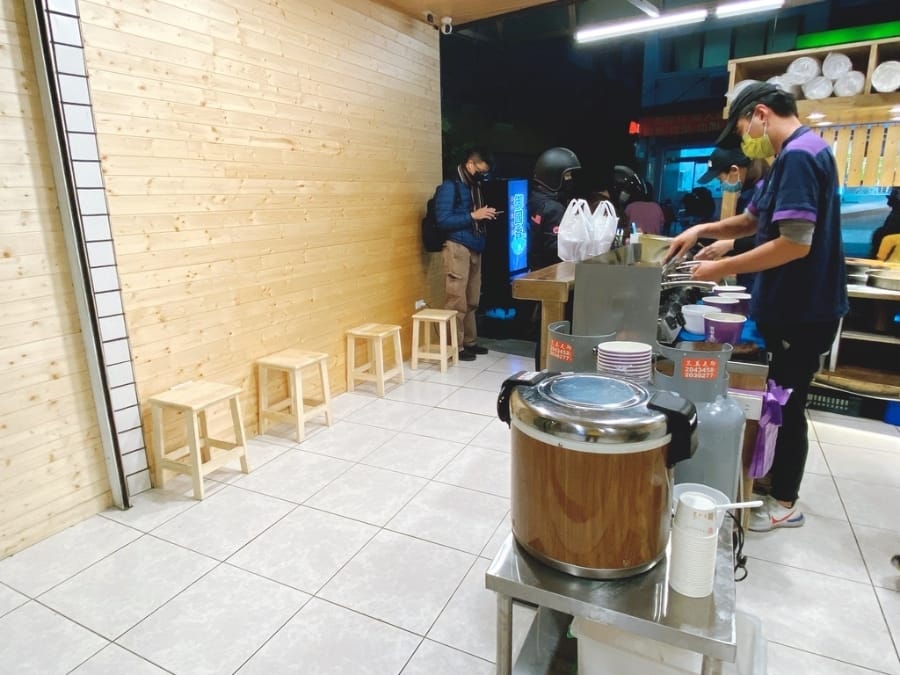 防疫美食推薦 台南永康店御國香麻辣臭豆腐v.s 麻辣臭豆腐冷凍包,在家也能吃到麻辣臭豆腐的好味道!