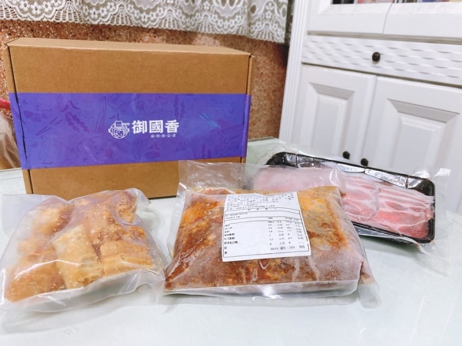 防疫美食推薦 台南永康店御國香麻辣臭豆腐v.s 麻辣臭豆腐冷凍包,在家也能吃到麻辣臭豆腐的好味道!