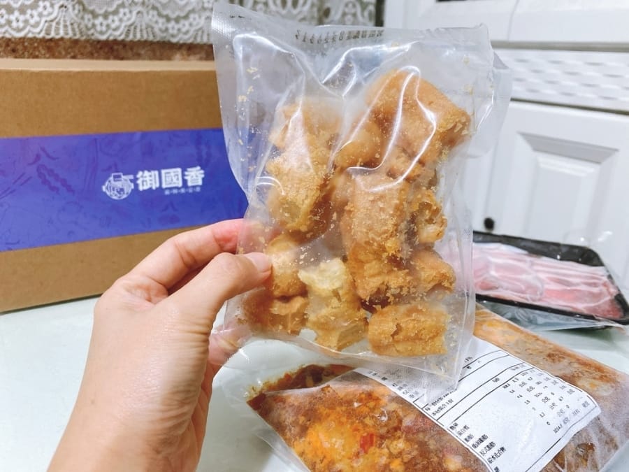 防疫美食推薦 台南永康店御國香麻辣臭豆腐v.s 麻辣臭豆腐冷凍包,在家也能吃到麻辣臭豆腐的好味道!