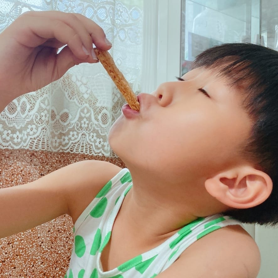 鴻鼎菓子酥啵棒~滿足零嘴吃貨的無限口感~