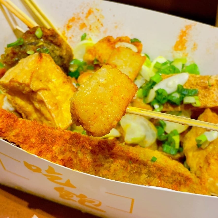 宵夜炸物的良伴~高雄鼓山【爆力雞台式鹽酥雞】必推招牌爆力雞排,挑戰吮指回味的炸物享受~