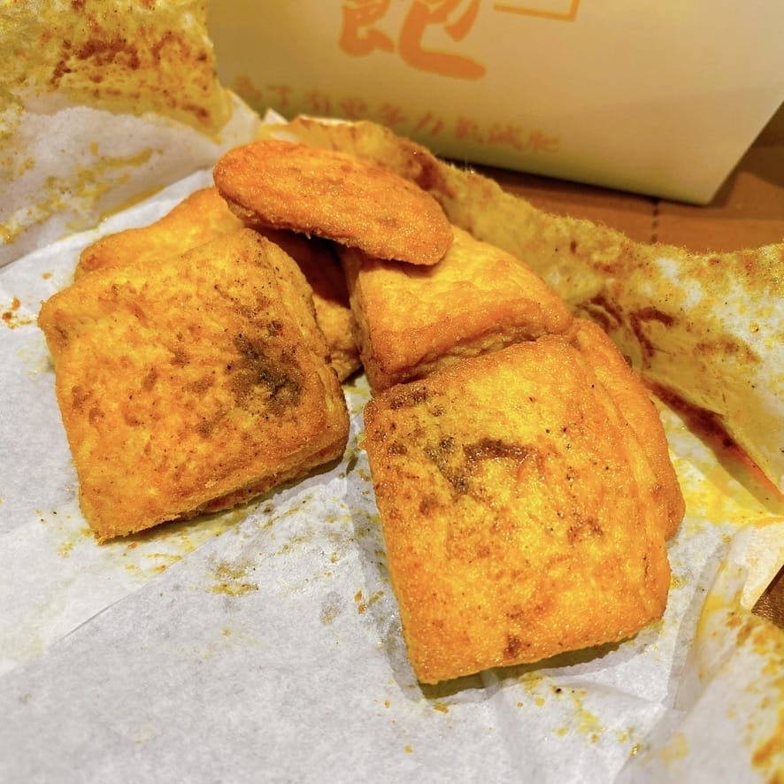 宵夜炸物的良伴~高雄鼓山【爆力雞台式鹽酥雞】必推招牌爆力雞排,挑戰吮指回味的炸物享受~