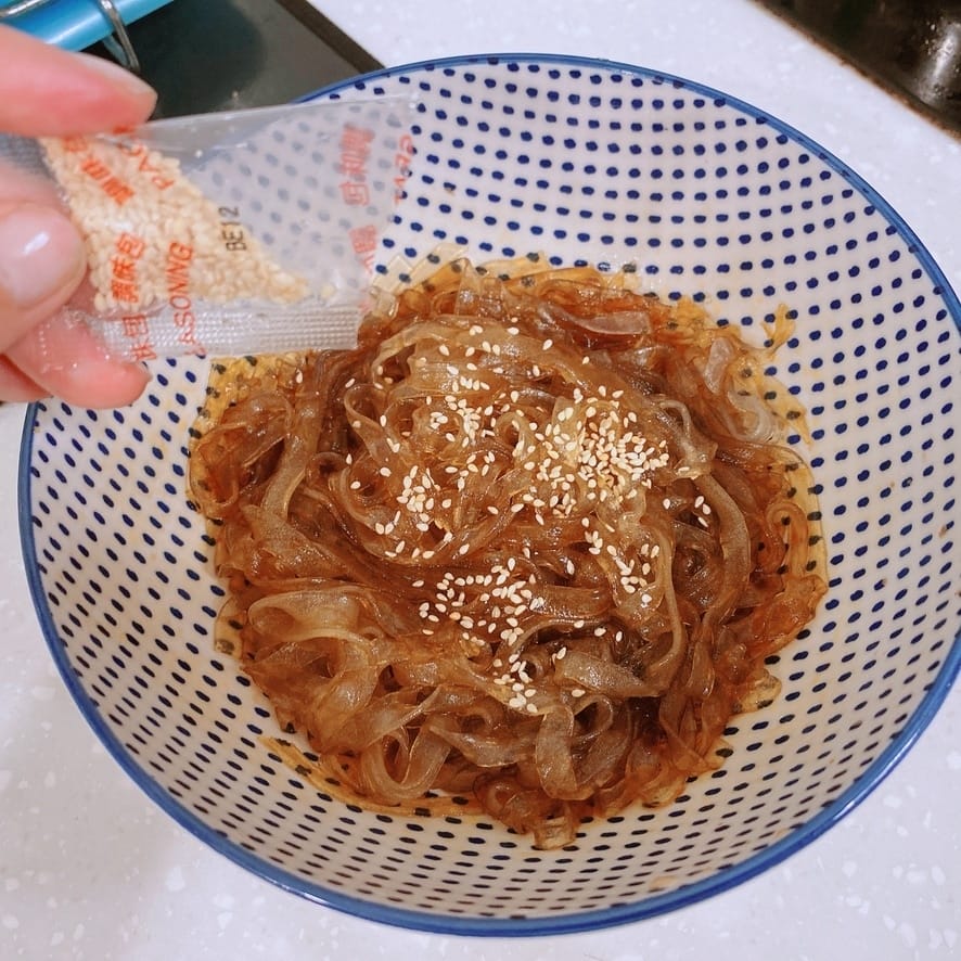 漢來美食推薦~酸辣粉、椒麻醬香、胡麻椒香來拌麵, 輕鬆享用宅美食五星拌麵~(爽)