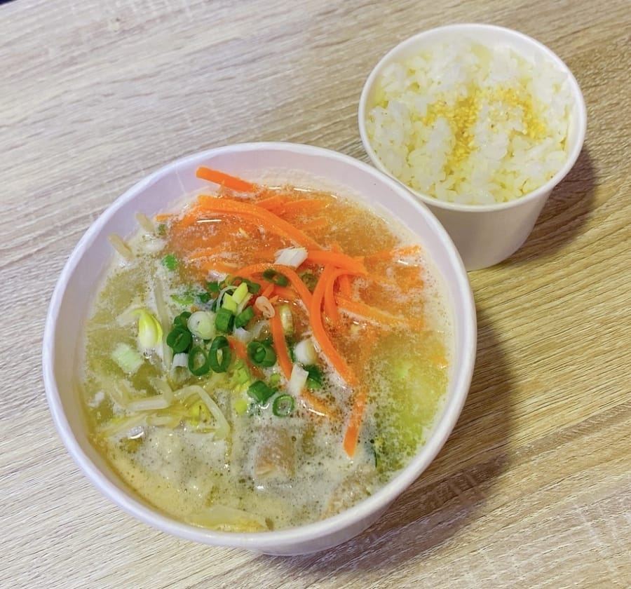 高雄美食~魚雞飯糕韓式食堂,道地又划算的韓式小吃美食~