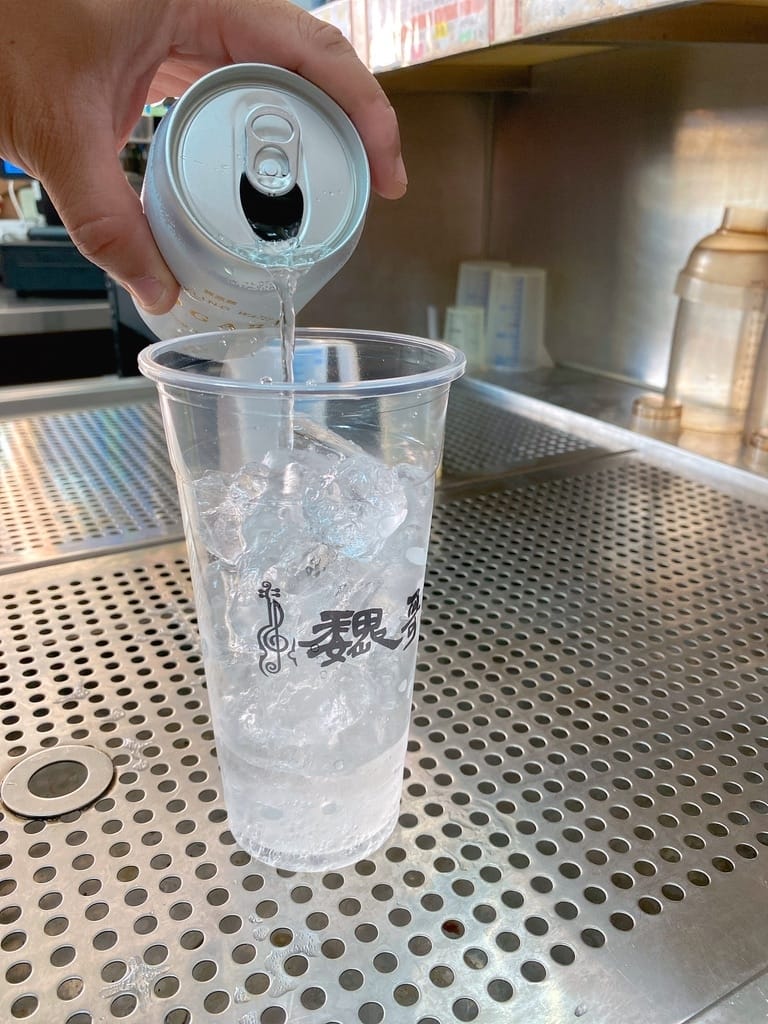 高雄飲品推薦～魏哥茶坊驚喜飲品，只有熟客才知道～