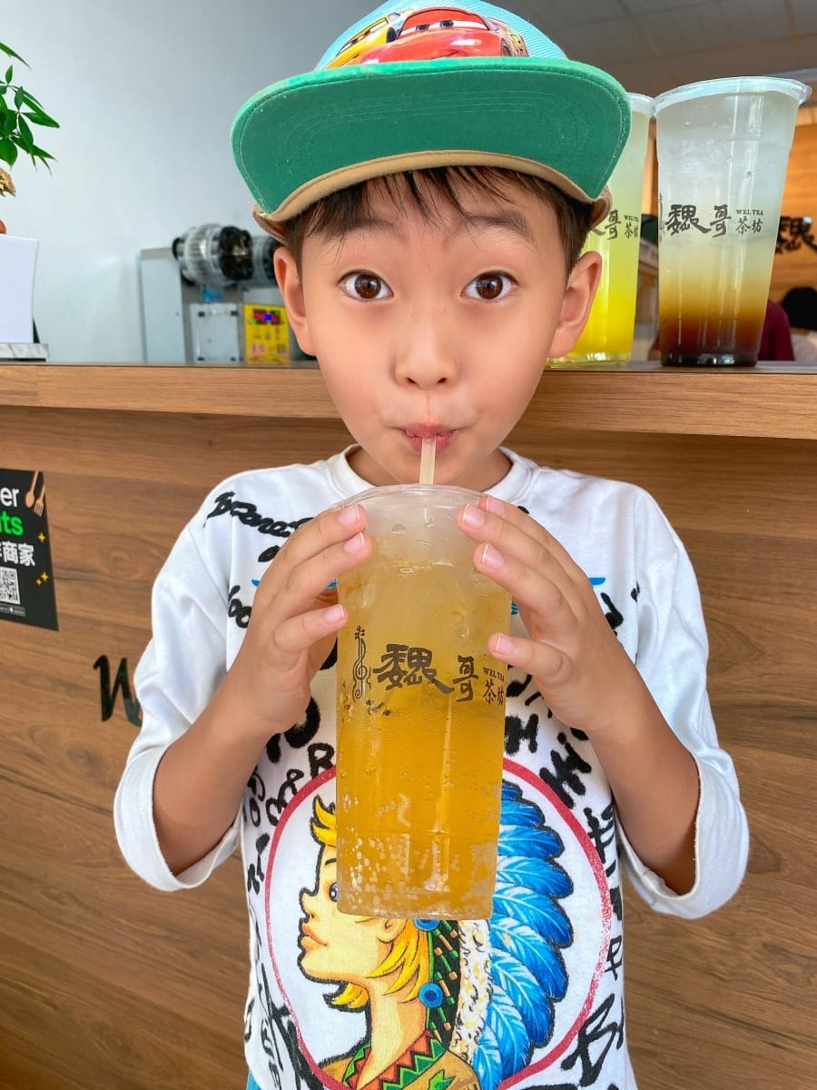 高雄飲品推薦～魏哥茶坊驚喜飲品，只有熟客才知道～