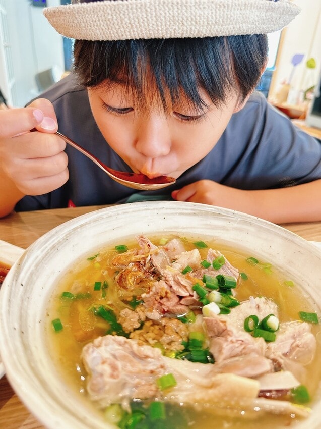 偶鵝嚐嚐虎尾店 挑戰國民美食的新味蕾 ，吃鵝肉也要文青風十足～