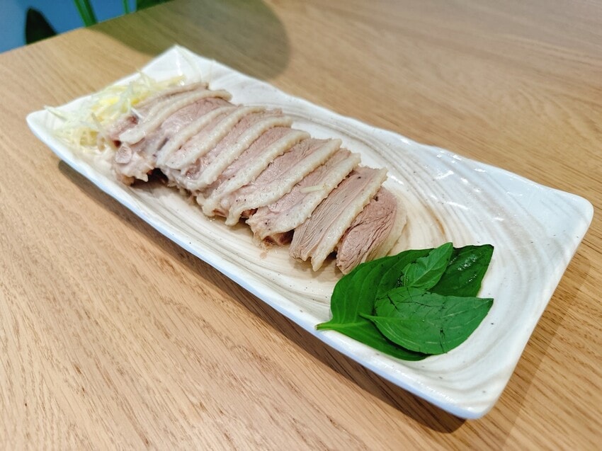 偶鵝嚐嚐虎尾店 挑戰國民美食的新味蕾 ，吃鵝肉也要文青風十足～