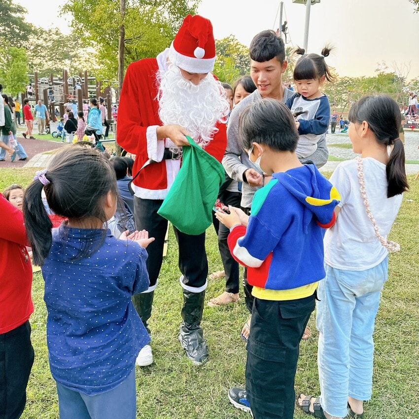 免費景點～潮洲 潮好玩幸福村  潮幸福薑餅村X金勾杯潮好玩市集和全天開放的共融遊戲場、不定期市集活動，絕對是兒童的幸福天堂！！！