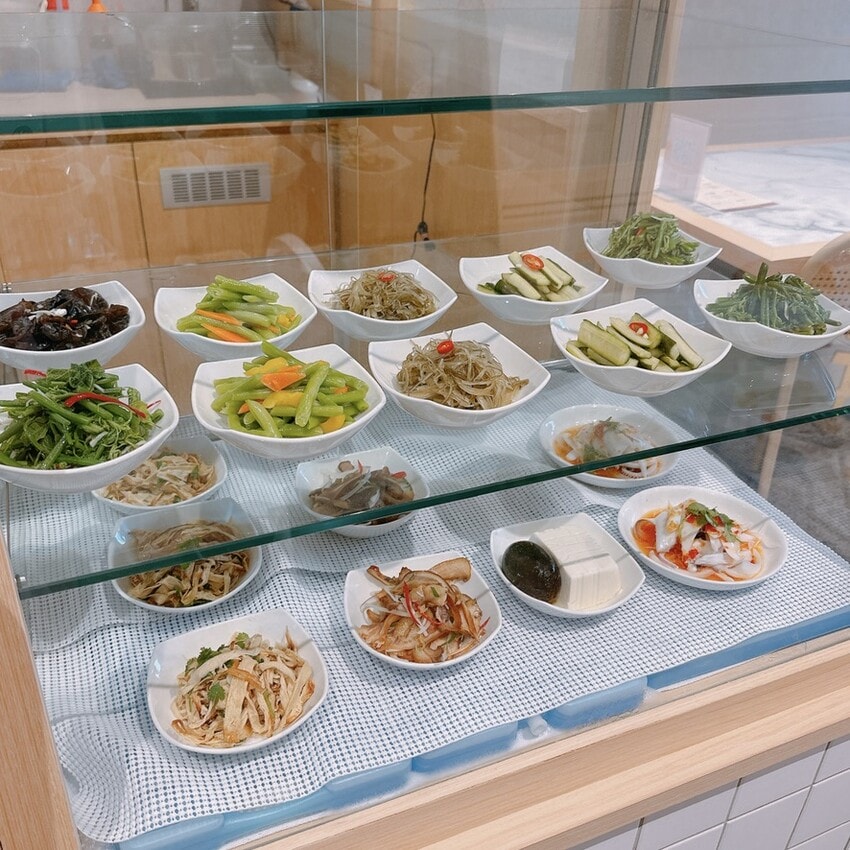新店報報～餓呆E Dai Noodles 高CP值平價 人情味老宅調結合現代文青風的實力派網美餐廳 ，真的好想天天來吃吶！