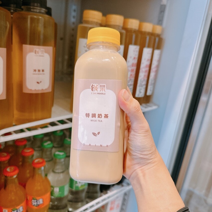 新店報報～餓呆E Dai Noodles 高CP值平價 人情味老宅調結合現代文青風的實力派網美餐廳 ，真的好想天天來吃吶！
