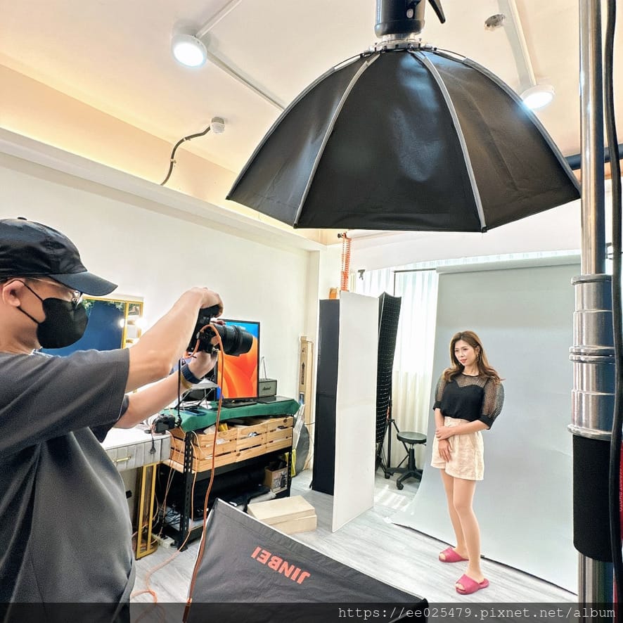 台中形象照、證件照推薦 BT Studio白棠影像 造型工 台中形象照、證件照推薦 BT Studio白棠影像 造型工