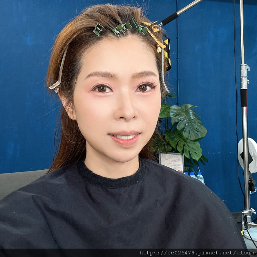 台中形象照、證件照推薦 BT Studio白棠影像 造型工 台中形象照、證件照推薦 BT Studio白棠影像 造型工