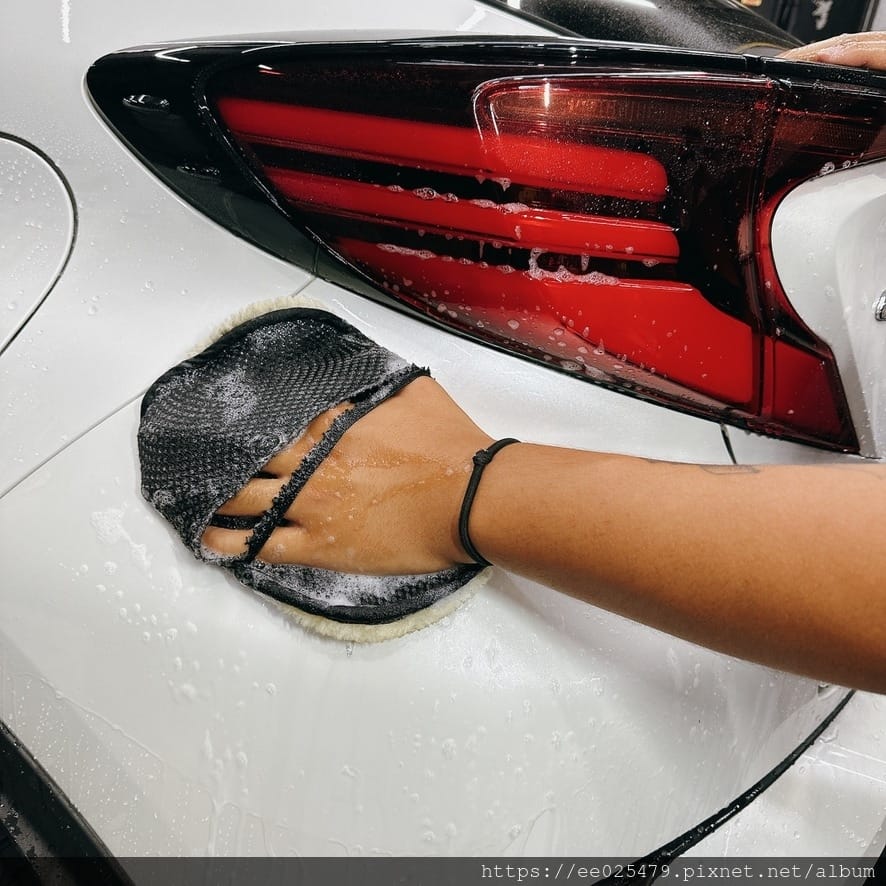PCW頂級車體美妍 滿足開車族愛乾淨的欲望~ PCW頂級車體美妍 滿足開車族愛乾淨的欲望~