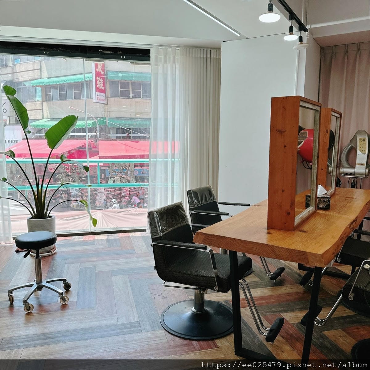 嘉義髮廊推薦 來AT.12Hair Salon嘉義文化店 用 嘉義髮廊推薦 來AT.12Hair Salon嘉義文化店 用