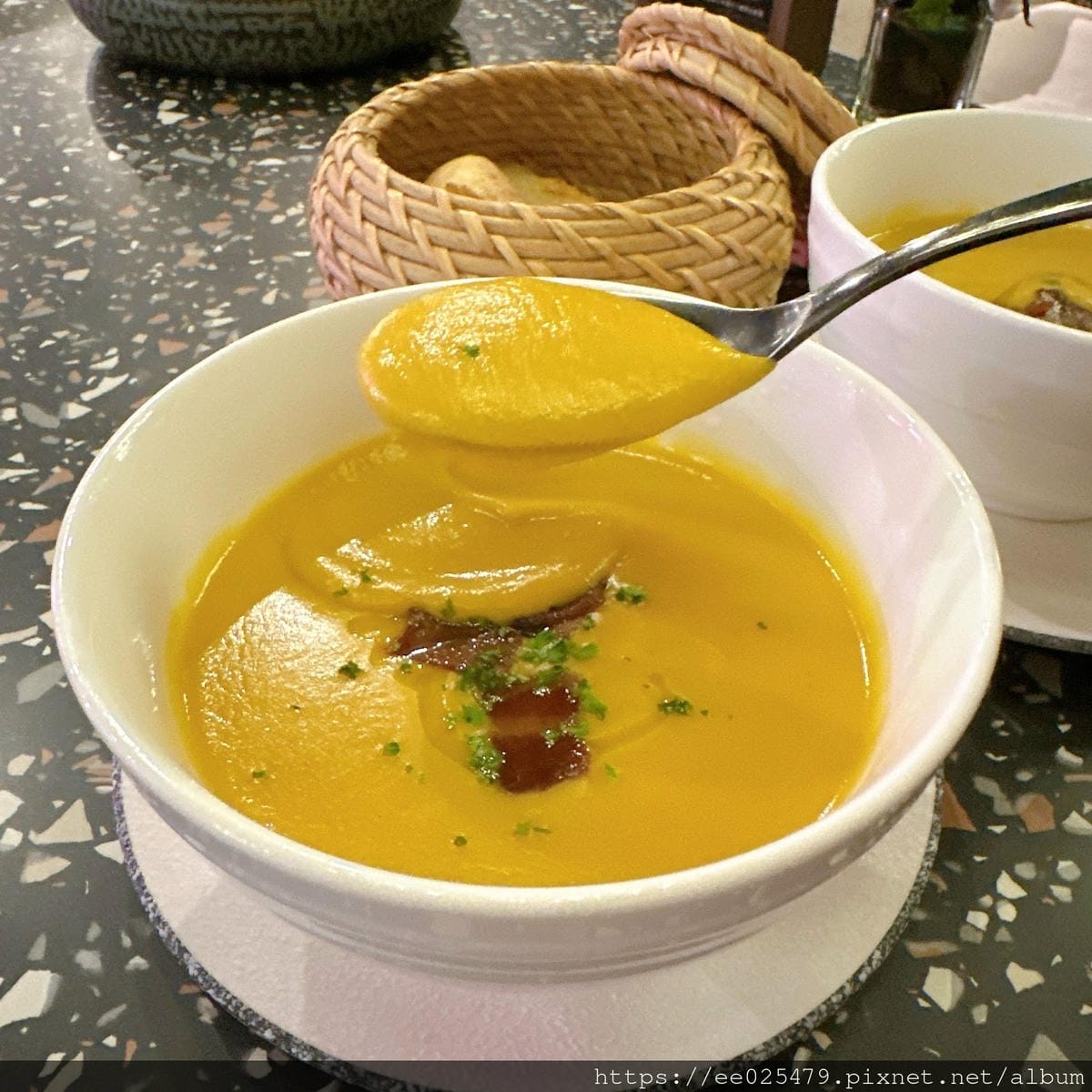 高雄漢神百貨美食 蘼樂餐酒館 Lee's Garden Wi 高雄漢神百貨美食 蘼樂餐酒館 Lee's Garden Wi