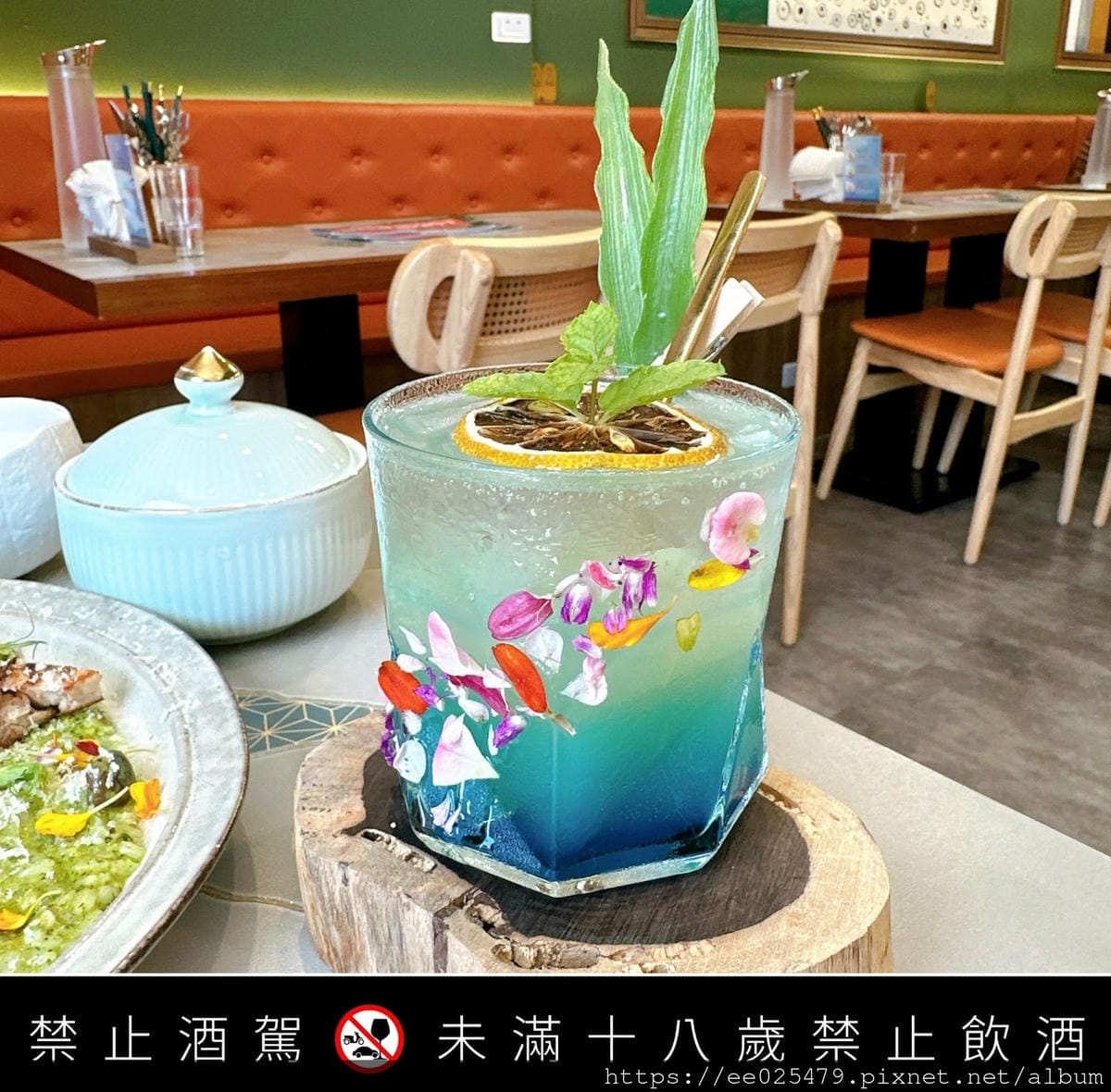 台東超浮誇摩洛哥風格建築一享畫布盤 LUMINEUX華麗的美 台東超浮誇摩洛哥風格建築一享畫布盤 LUMINEUX華麗的美