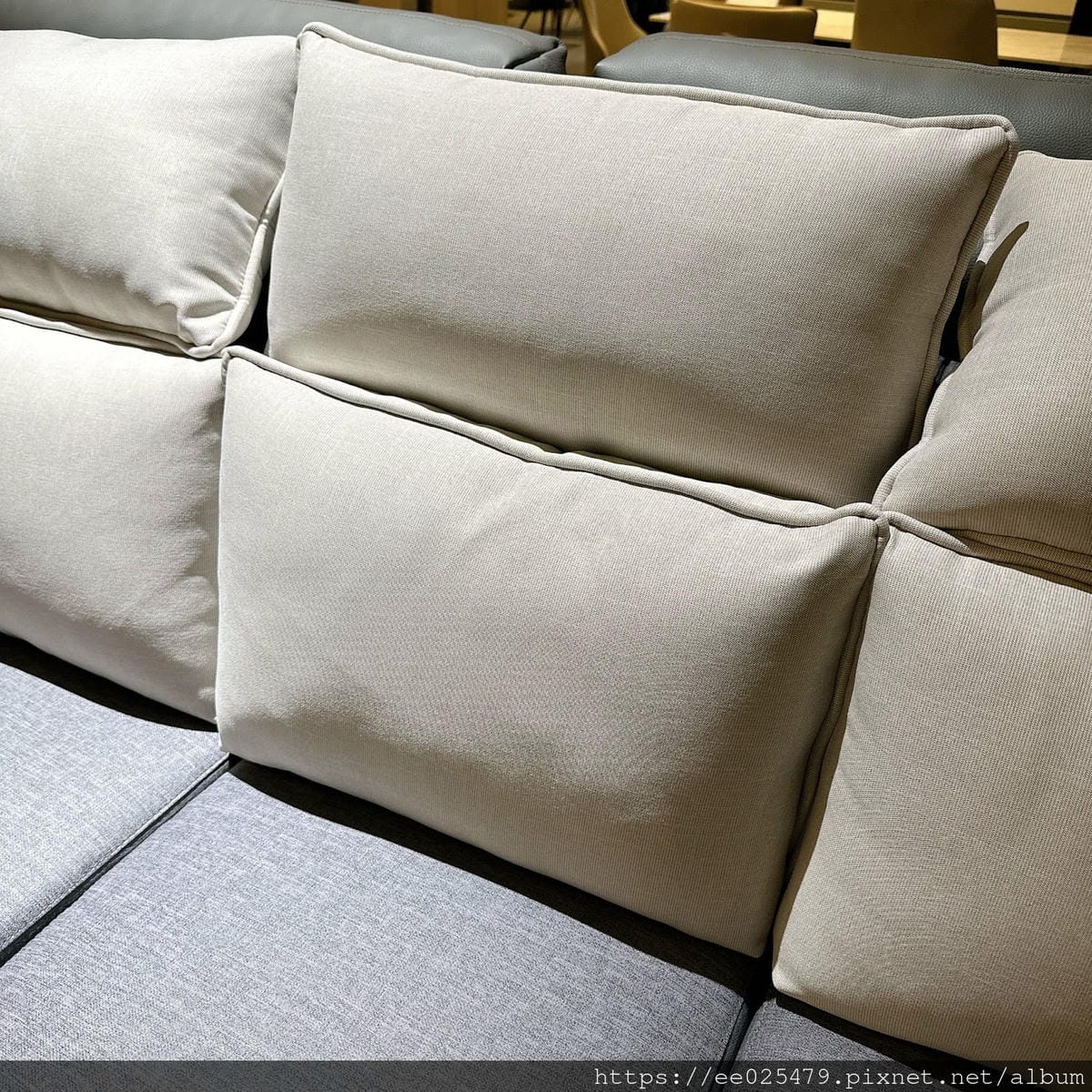 億家具批發倉庫創始店 億家俱【台中門市】～沙發、床墊、書桌、