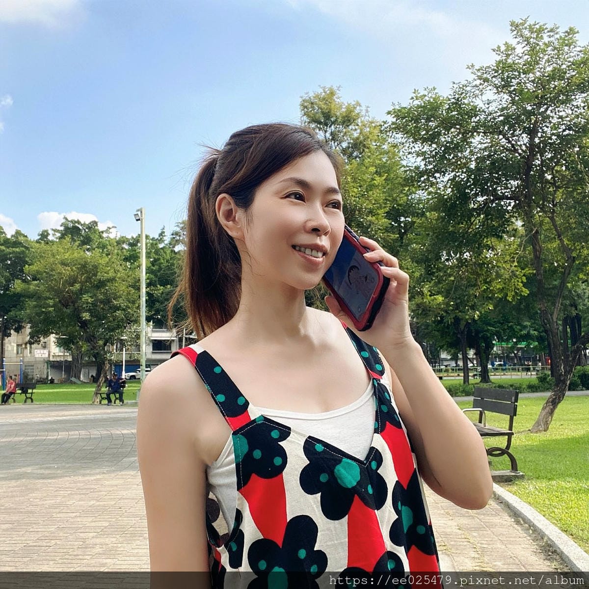 手機配件怎麼挑?Vp吸血鬼金護盾金屬 magsafe 磁吸防 手機配件怎麼挑?Vp吸血鬼金護盾金屬 magsafe 磁吸防