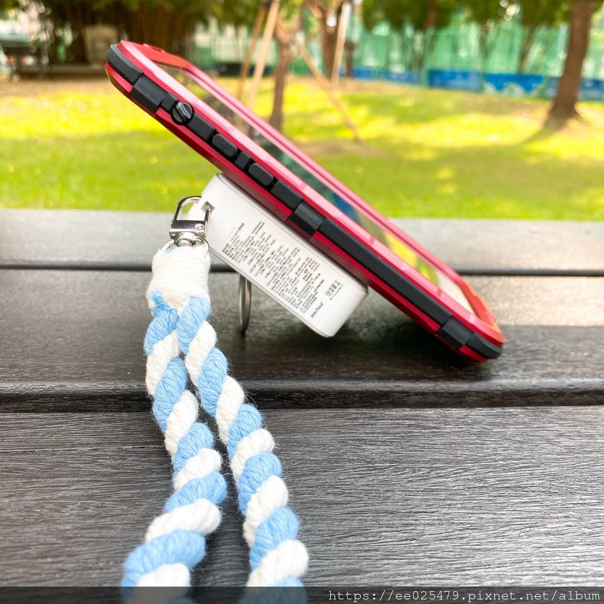 手機配件怎麼挑?Vp吸血鬼金護盾金屬 magsafe 磁吸防 手機配件怎麼挑?Vp吸血鬼金護盾金屬 magsafe 磁吸防