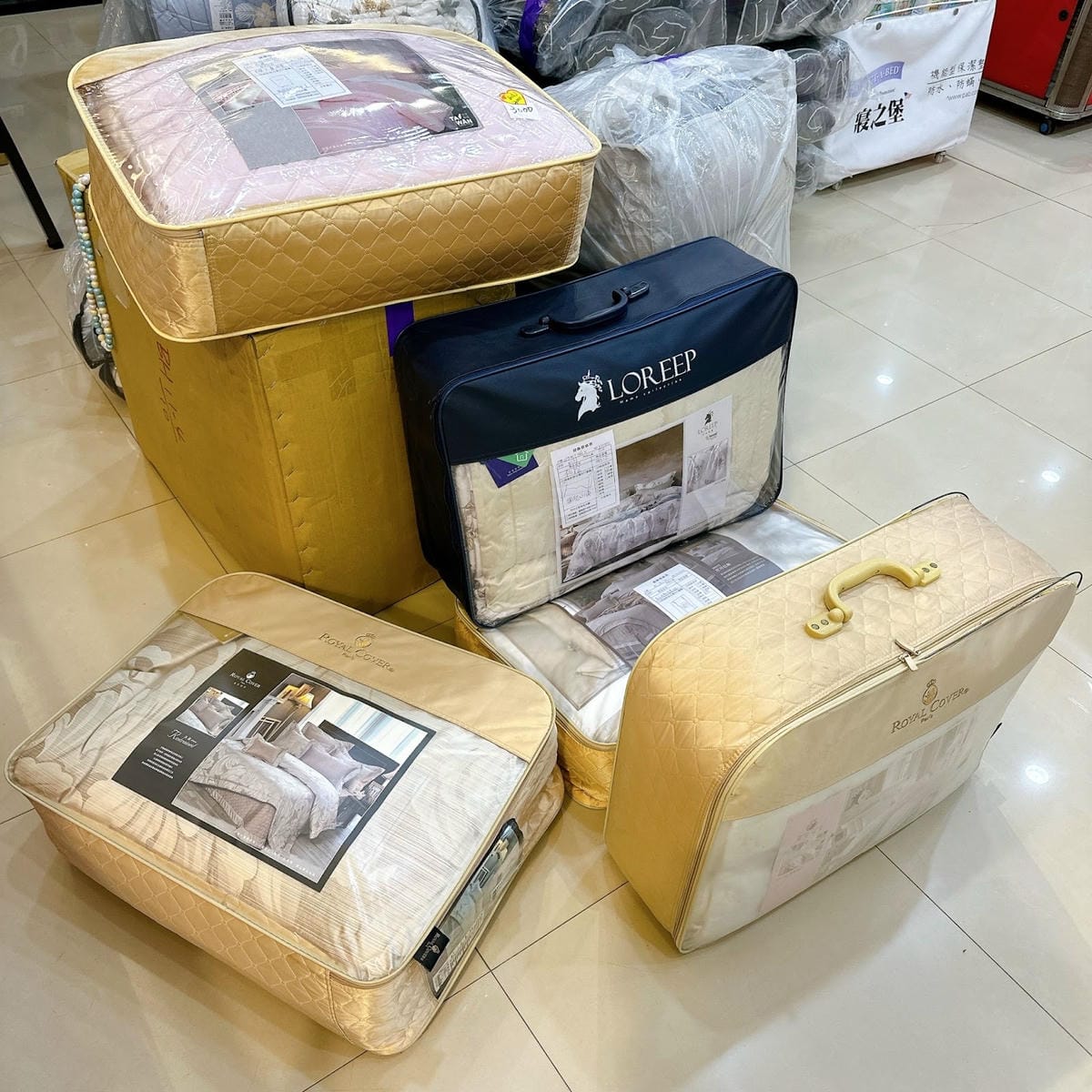 台中寢具改裝出清中 11/16開始 好傢在寢具床墊館瘋狂出 台中寢具改裝出清中 11/16開始 好傢在寢具床墊館瘋狂出