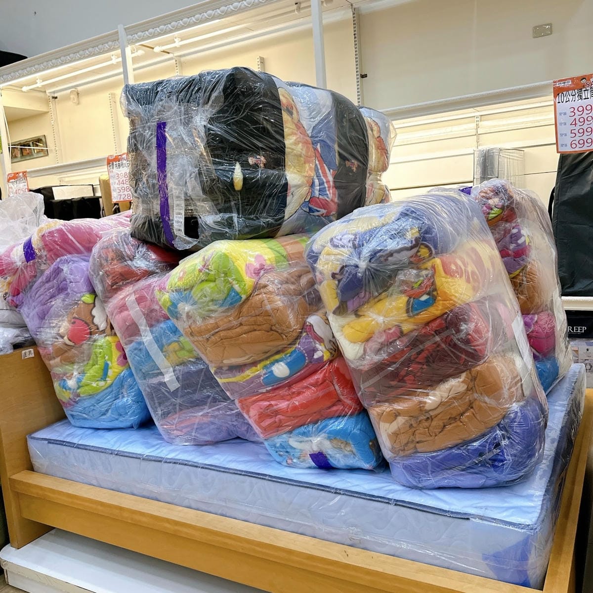 台中寢具改裝出清中 11/16開始 好傢在寢具床墊館瘋狂出 台中寢具改裝出清中 11/16開始 好傢在寢具床墊館瘋狂出