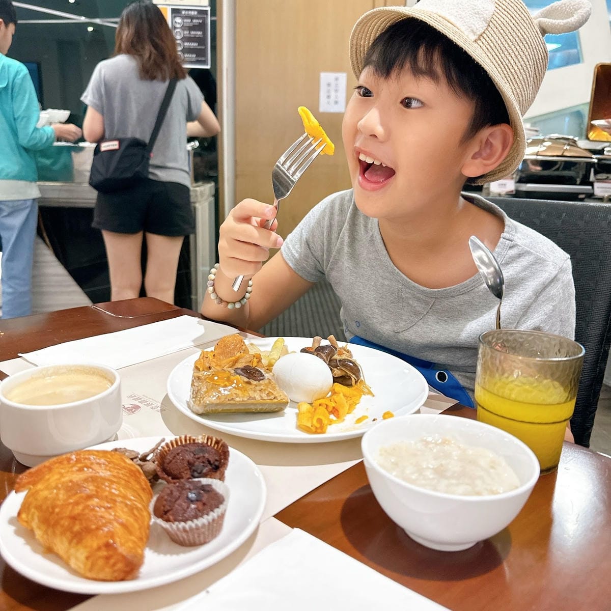 嘉義住宿12分鐘就遠離市區~入住雲登景觀飯店,享受山林美景可 嘉義住宿12分鐘就遠離市區~入住雲登景觀飯店,享受山林美景可