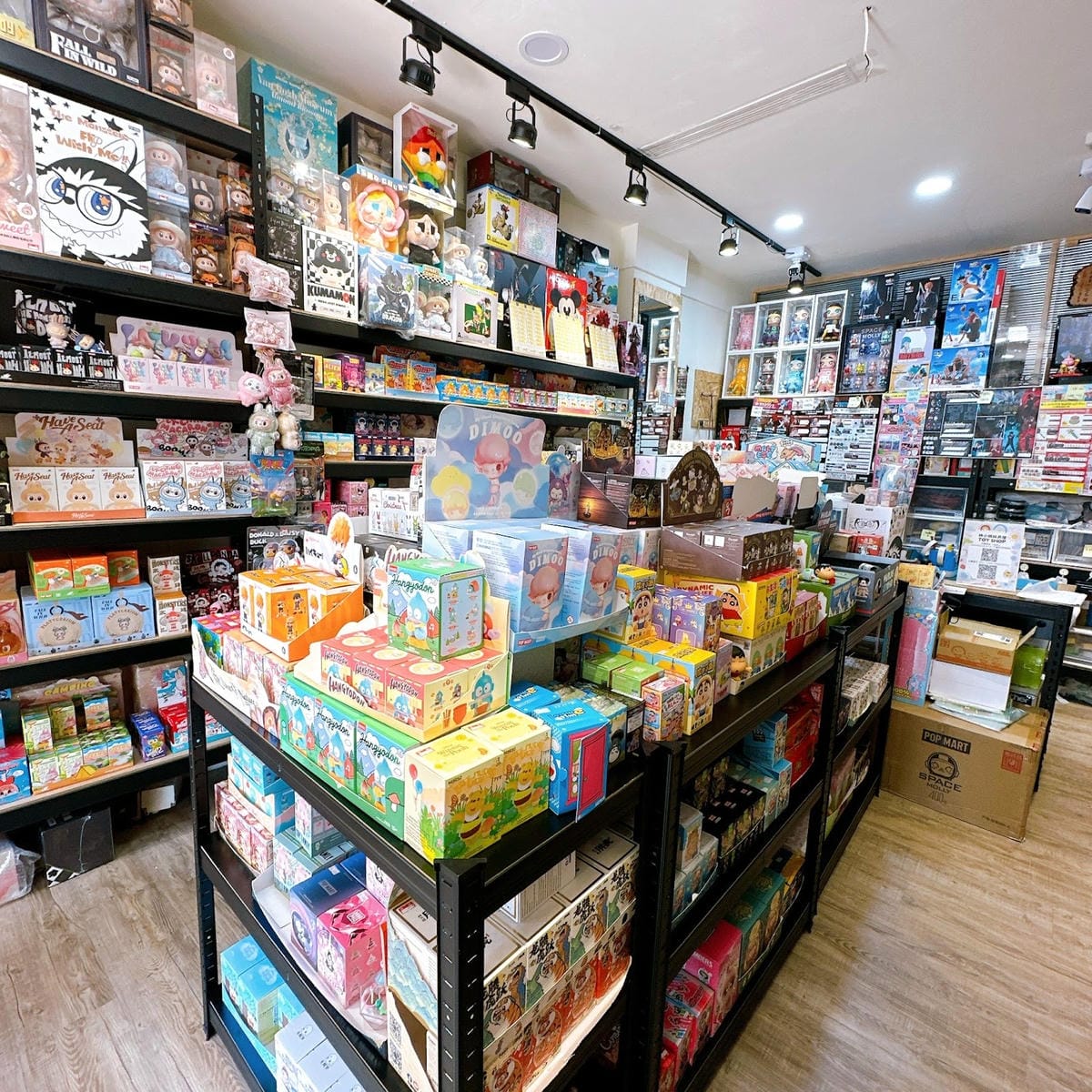 泡泡瑪特LABUBU的秘密大公開?衝 林小嫣玩具屋 把泡泡瑪 泡泡瑪特LABUBU的秘密大公開?衝 林小嫣玩具屋 把泡泡瑪