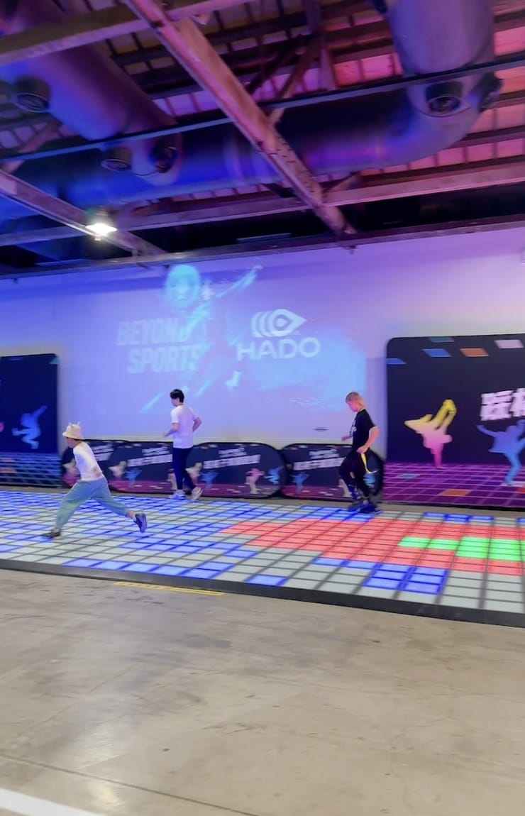 高雄駁二全新景點～好鬪科技運動 親子一起玩～不用吹風日曬運動