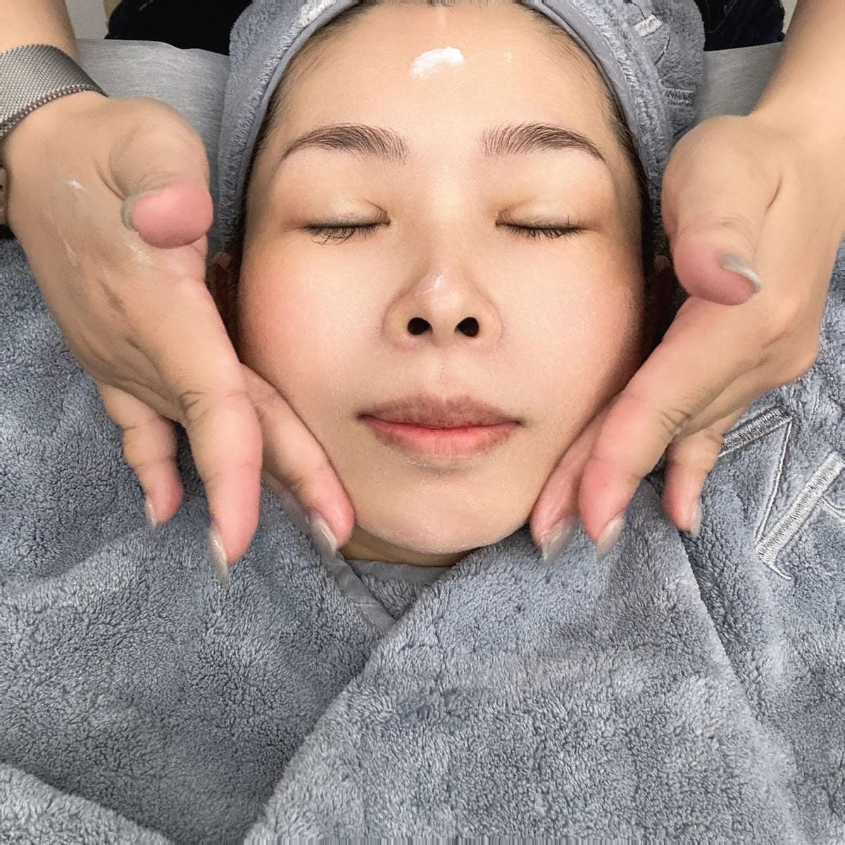 沐玲Muling 美學 只要1200元就能全臉大保養，而且全