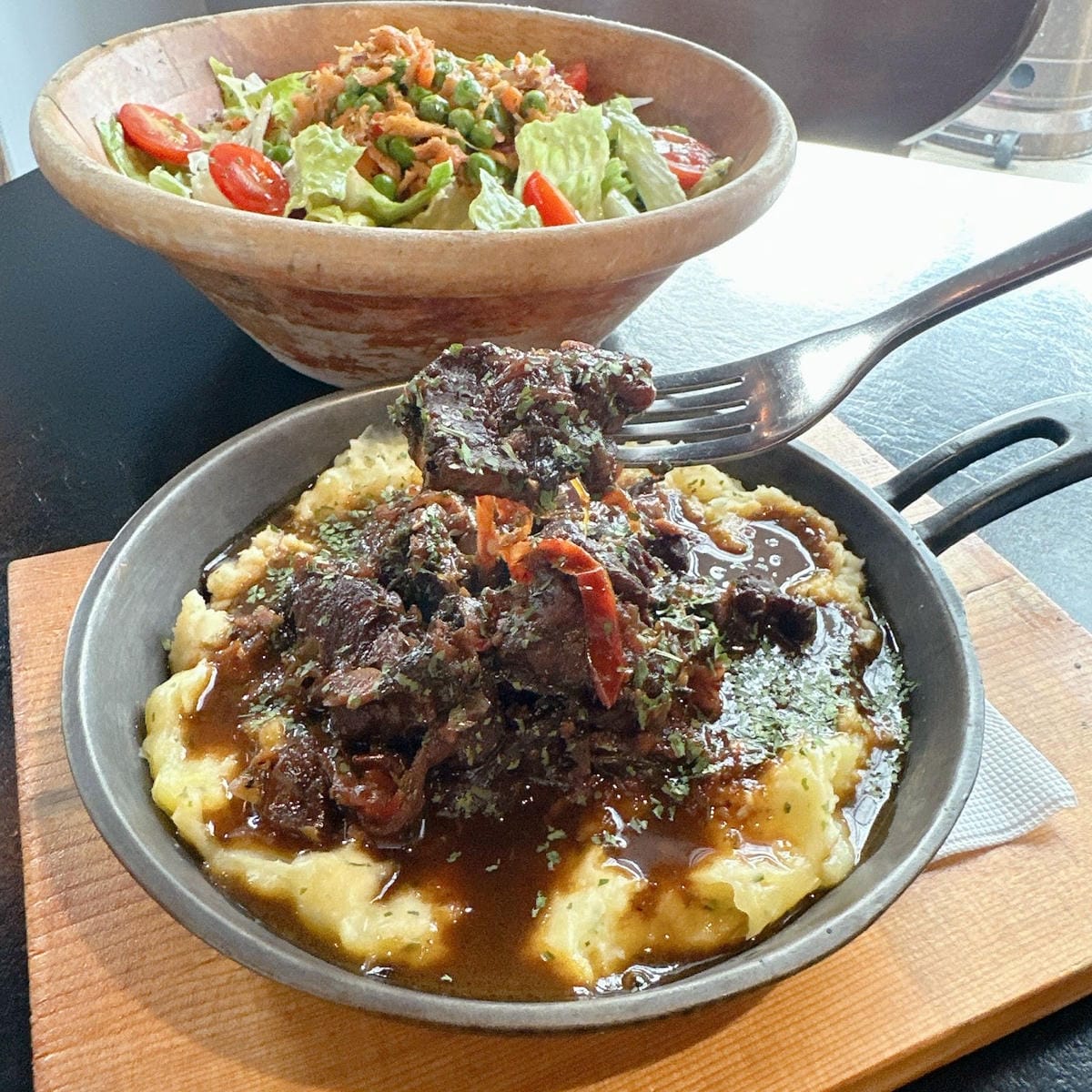超美的歐陸餐廳～ ABV閣樓餐酒館 板橋府中店，在台灣就能享