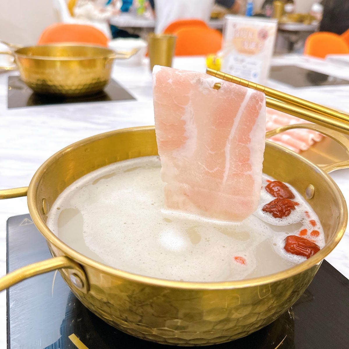 夜貓族9折啦~熊翻滾一百八十度暖心鍋物268吃到飽,夜貓限定 夜貓族9折啦~熊翻滾一百八十度暖心鍋物268吃到飽,夜貓限定