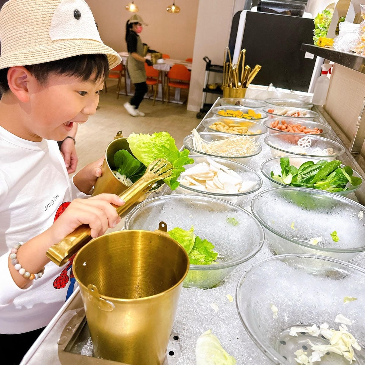夜貓族9折啦~熊翻滾一百八十度暖心鍋物268吃到飽,夜貓限定 夜貓族9折啦~熊翻滾一百八十度暖心鍋物268吃到飽,夜貓限定