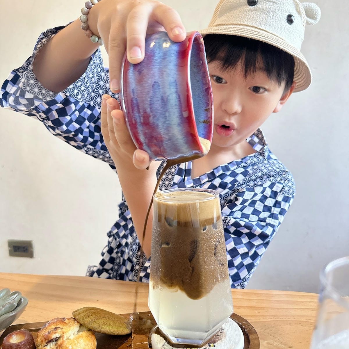 台南景點/親子景點推薦～十八品茶席 宋代末茶刷茶文化體驗，自