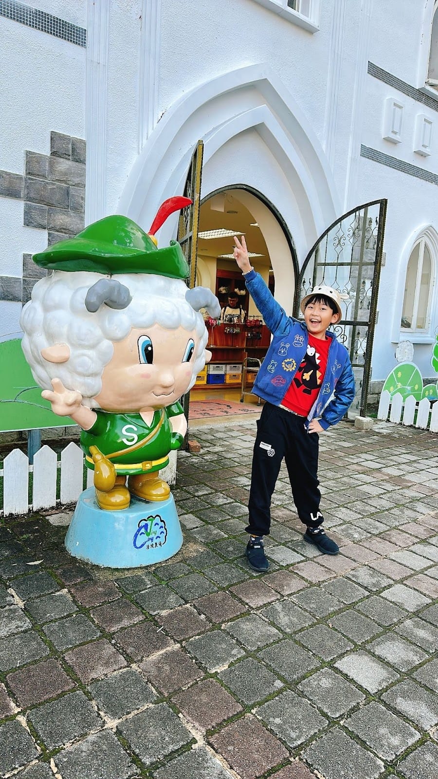 南投住宿推薦~抓住櫻花季的尾巴,快點衝清境新樂園民宿搶看櫻花 南投住宿推薦~抓住櫻花季的尾巴,快點衝清境新樂園民宿搶看櫻花