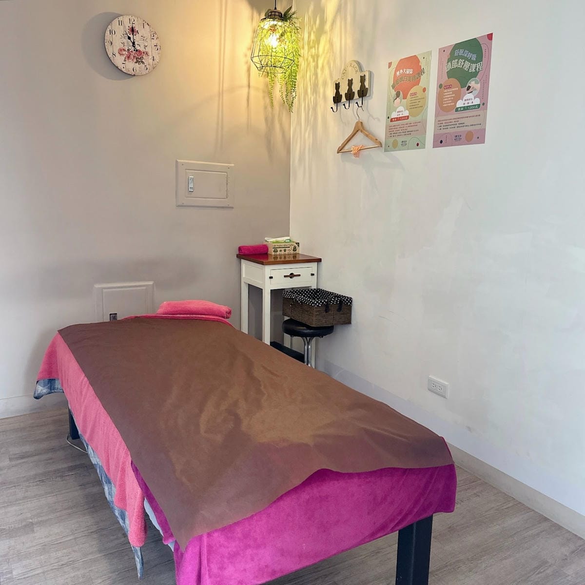 驛筠珍健康spa會館 五甲店結合仕女SPA和健康推拿，療癒放