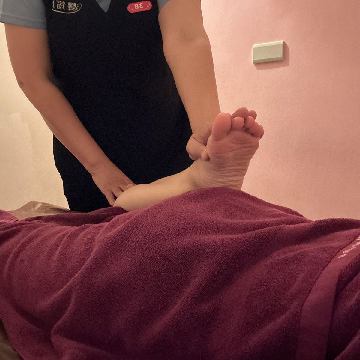 驛筠珍健康spa會館 五甲店結合仕女SPA和健康推拿，療癒放