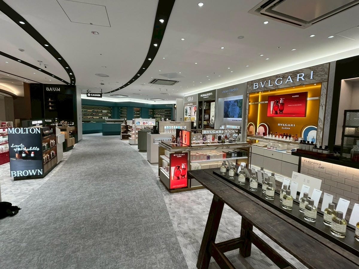 福岡機場免稅店全新升級開幕啦～自在的到福岡各大景點遊玩，伴手