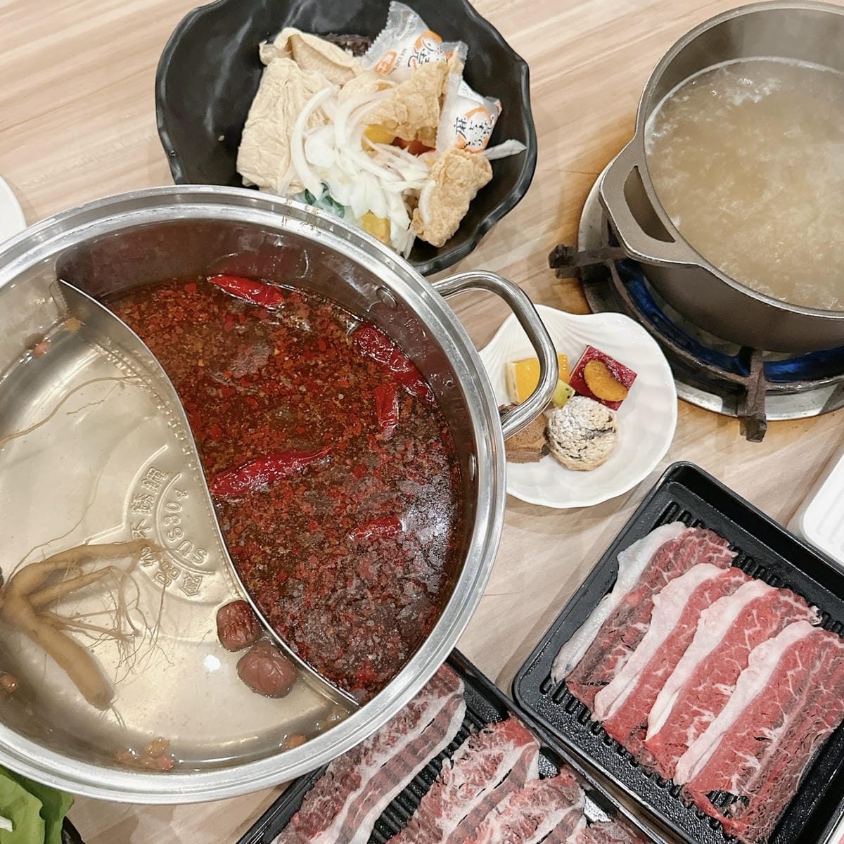 嘉義飯店推薦~嘉義尊皇大飯店 尊貴家庭房+火鍋吃到飽+美學權 嘉義飯店推薦~嘉義尊皇大飯店 尊貴家庭房+火鍋吃到飽+美學權