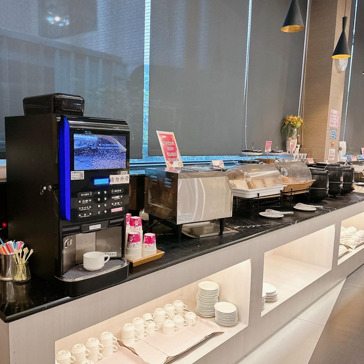 嘉義飯店推薦~嘉義尊皇大飯店 尊貴家庭房+火鍋吃到飽+美學權 嘉義飯店推薦~嘉義尊皇大飯店 尊貴家庭房+火鍋吃到飽+美學權