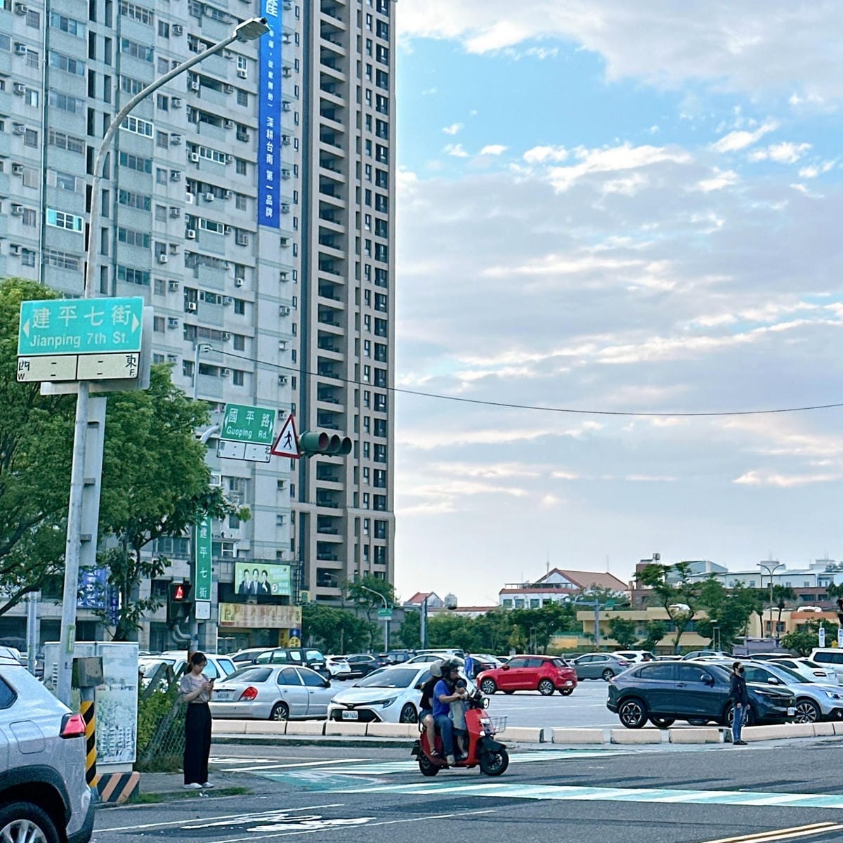 台南安平火鍋推薦~開鍋CAGUO國平店雙人龍蝦海陸套餐只要$ 台南安平火鍋推薦~開鍋CAGUO國平店雙人龍蝦海陸套餐只要$