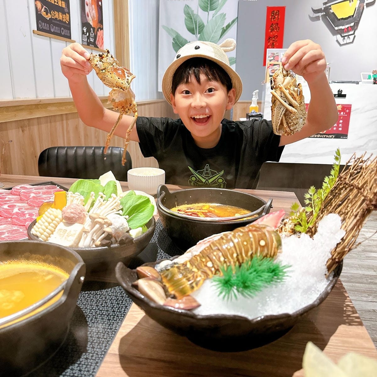 台南安平火鍋推薦~開鍋CAGUO國平店雙人龍蝦海陸套餐只要$ 台南安平火鍋推薦~開鍋CAGUO國平店雙人龍蝦海陸套餐只要$