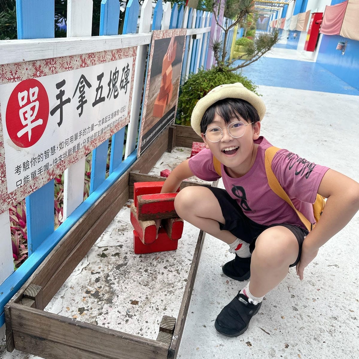 彰化鹿港免費景點推薦～ 沉浸在緞帶王觀光工廠手作的世界裡，邊